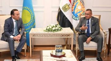 سفير كازاخستان يؤكد رغبة بلاده في إقامة قنصلية شرم الشيخ لدعم السائحين الكازاخستانيين