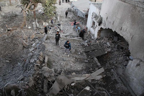 قصف المستشفى المعمداني يكشف حجم الكارثة الصحية في غزة: الاحتلال دمر 35 مستشفى خلال العدوان قصف المستشفى المعمداني يكشف حجم الكارثة الصحية في غزة: الاحتلال دمر 35 مستشفى خلال العدوان