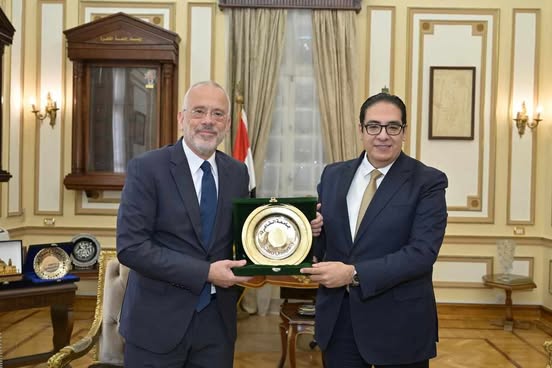رئيس جامعة القاهرة يستقبل السفير اليوناني بمصر لبحث تعزيز التعاون المشترك مع الجامعات اليونانية