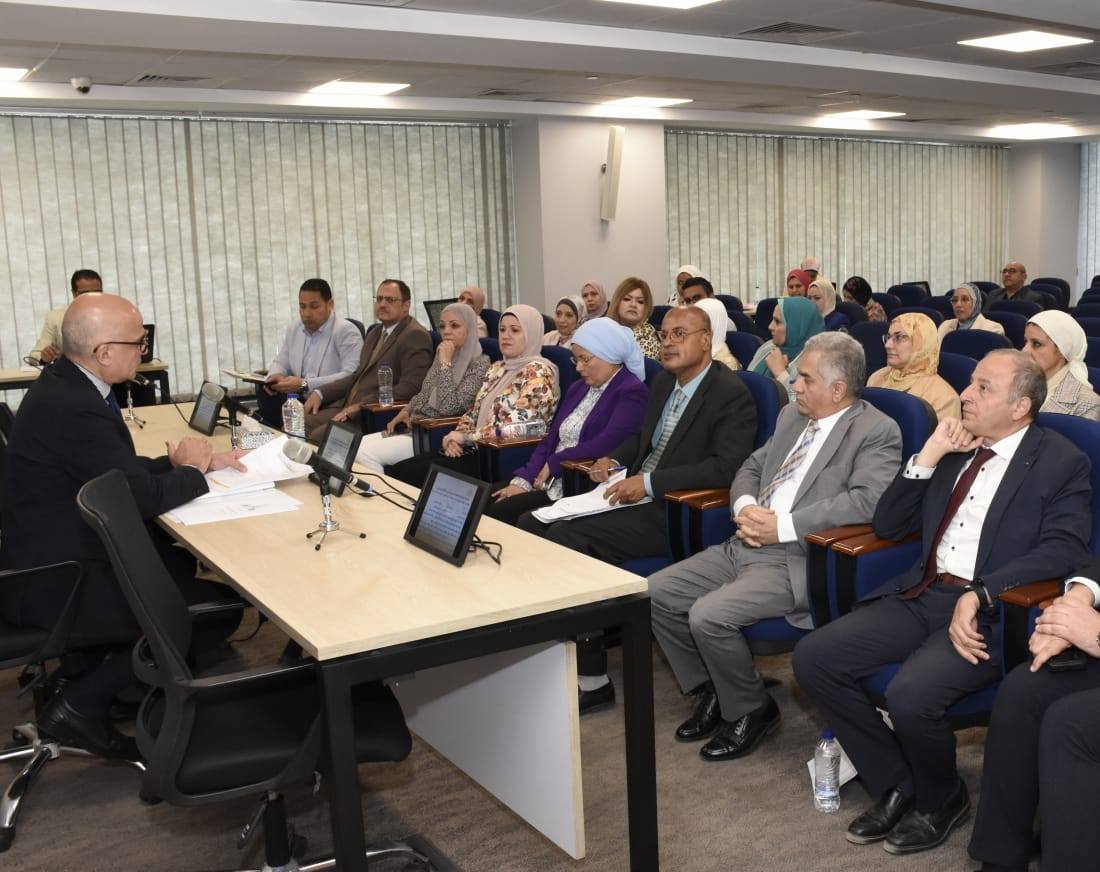 رئيس جامعة عين شمس يوجه مجلس شئون التعليم والطلاب بالانتهاء من متطلبات المواد التكميلية رئيس جامعة عين شمس يوجه مجلس شئون التعليم والطلاب بالانتهاء من متطلبات المواد التكميلية