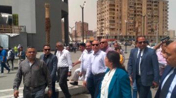 بعد نقل الباعة لأماكن الجديدة.. محافظ القاهرة يتفقد أعمال رفع كفاءة المنطقة المحيطة بموقف السلام النموذجى الجديد