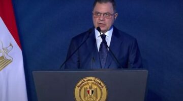 وزير الداخلية يهنئ الرئيس السيسى بمناسبة ذكرى تحرير سيناء