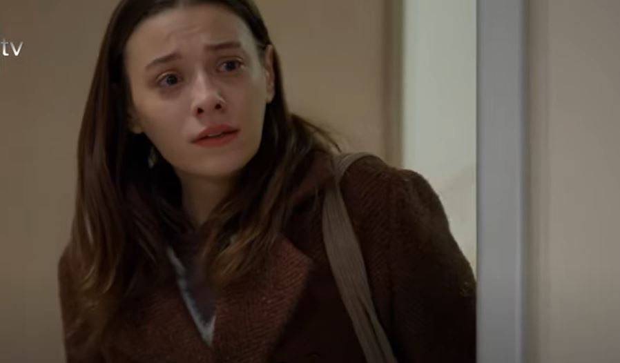 مسلسل الغزالة المطواة الحلقة 3.. جيلان تنضم لمافيا الأعضاء البشرية من أجل علاج ابنها يوسف مسلسل الغزالة المطواة الحلقة 3.. جيلان تنضم لمافيا الأعضاء البشرية من أجل علاج ابنها يوسف