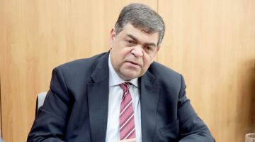 النائب أشرف حاتم يطالب الحكومة بتنفيذ توصيات الحساب الختامي لموازنة 2023-2024