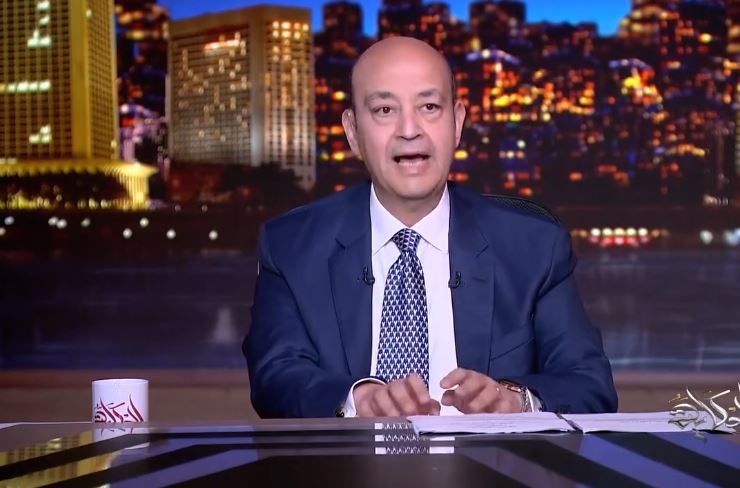 عمرو أديب: الأهلي لعب مباراة بيراميدز بكل نجومه وفلوسه.. كان ناقص يلعب بزيزو