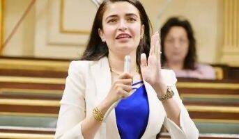 طلب إحاطة للحكومة بشأن إزالة العراقيل في منطقة الأهرامات الأثرية ورفع شكاوى الزائرين والمرشدين السياحيين