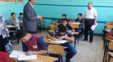 بدء امتحانات أبريل لسنوات النقل في عدة محافظات.. وتحذير من الغياب