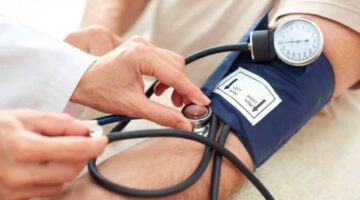 دراسة: خفض ضغط الدم المرتفع يقلل من خطر الإصابة بالخرف
