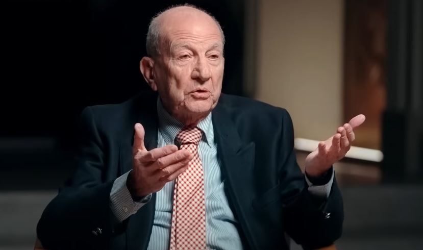 محمد أبو الغار في مقابلة مطولة مع بودكاست «الحل إيه»: سببان لضعف الإنفاق على البحث العلمي.. وهكذا ضاعت جامعة زويل