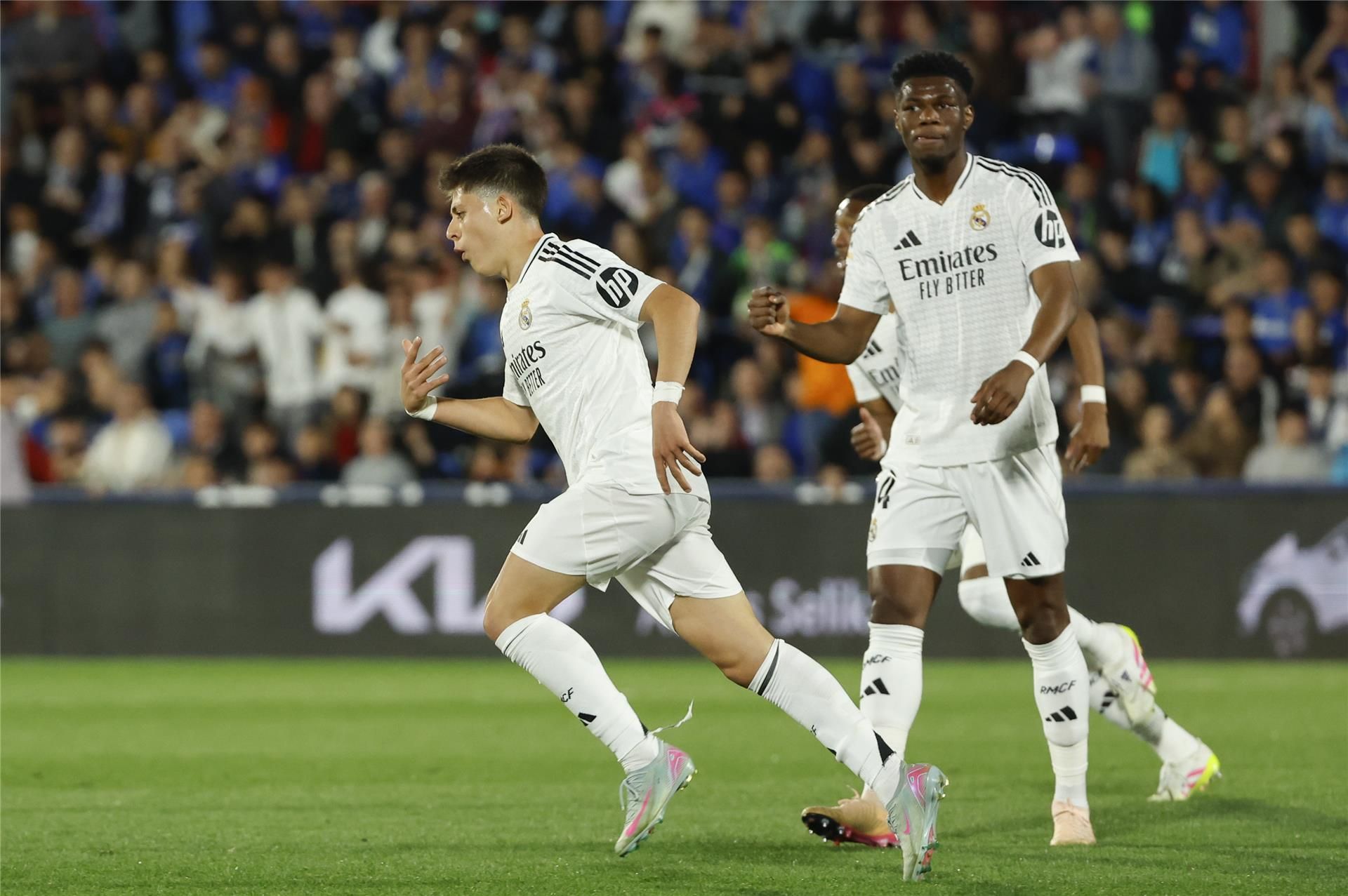 7 في 10.. جولر يثبت جدارته بمقعد أساسي مع ريال مدريد 7 في 10.. جولر يثبت جدارته بمقعد أساسي مع ريال مدريد