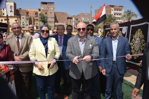 محافظ بني سويف يفتتح المعرض السنوي لمنتجات التعليم الفني بمشاركة 19 مدرسة صناعية وزراعية محافظ بني سويف يفتتح المعرض السنوي لمنتجات التعليم الفني بمشاركة 19 مدرسة صناعية وزراعية