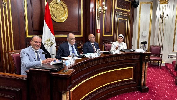 تنمية المشروعات يتعاون مع التنمية المحلية لتطوير التكتلات الإنتاجية في المحافظات تنمية المشروعات يتعاون مع التنمية المحلية لتطوير التكتلات الإنتاجية في المحافظات