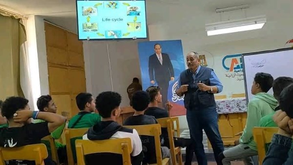 الوادي الجديد: دورة لتأهيل طلاب الثانوية الزراعية بالداخلة على أعمال الإدارة المتكاملة لسوسة النخيل الوادي الجديد: دورة لتأهيل طلاب الثانوية الزراعية بالداخلة على أعمال الإدارة المتكاملة لسوسة النخيل