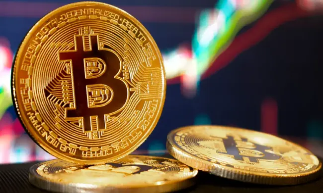 بنسبة 0.5%.. ارتفاع سعر بيتكوين وانخفاض 3 عملات مشفرة اليوم الأحد 20-4-2025 بنسبة 0.5%.. ارتفاع سعر بيتكوين وانخفاض 3 عملات مشفرة اليوم الأحد 20-4-2025