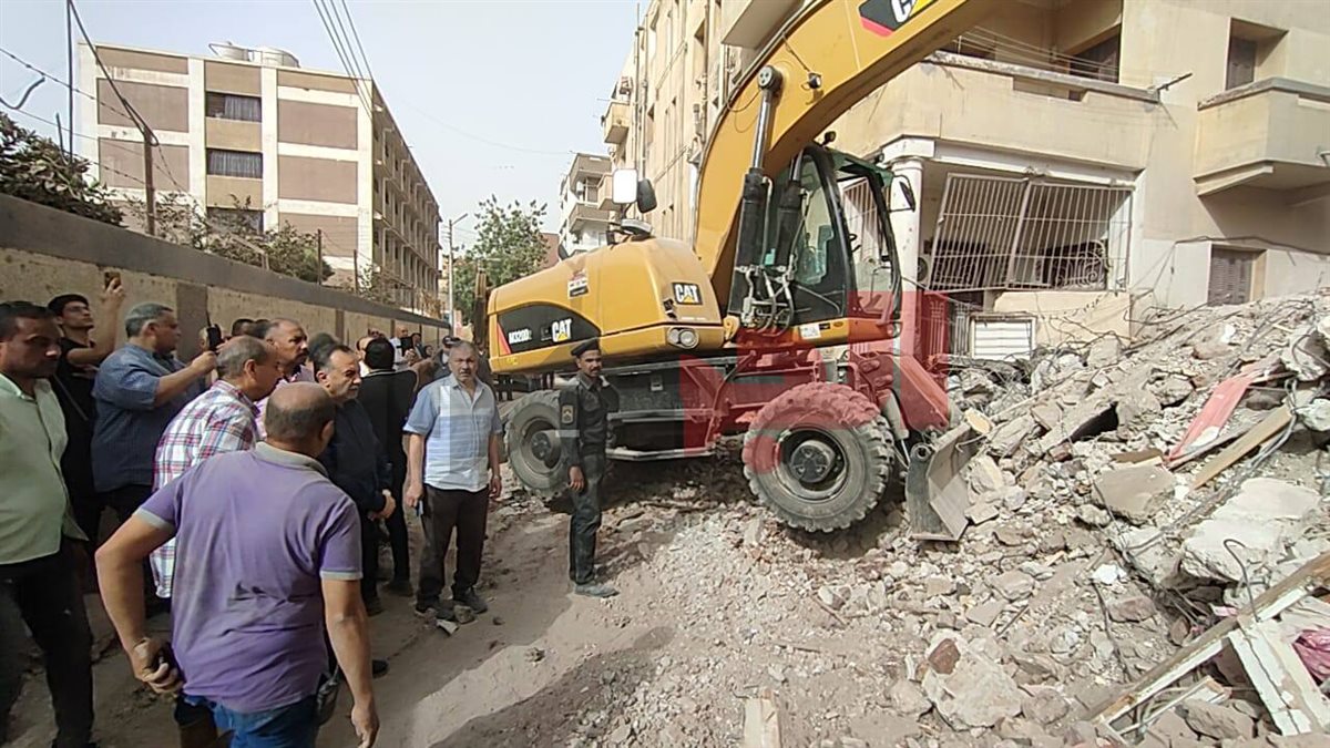 حادث عقار أسيوط