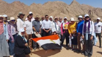 وزير الشباب يشارك شباب يلا كامب في رحلة بيئية إلى محمية جبل علبة