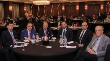 رئيس جامعة كفر الشيخ يشارك في مؤتمر يستعرض أهم التجارب العالمية بمجال التعليم