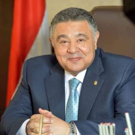 محافظ البحر الأحمر: تشديد الرقابة على تعريفة الركوب وسحب الرخصة 6 أشهر وغرامة 1000 جنيه للمخالفين