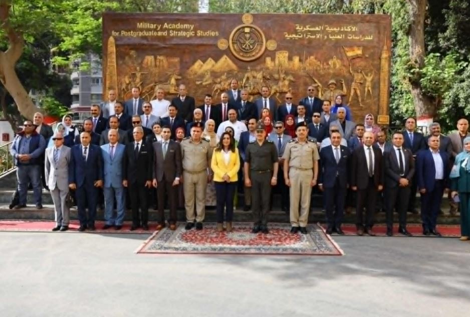 ختام البرنامج التدريبي المتغيرات الاستراتيجية وأثرها على الأمن القومي لـ250 متدربا بالمحافظات