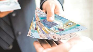 يقارب 170 جنيهًا.. سعر الدينار الكويتي مقابل الجنيه المصري اليوم الاثنين 14 أبريل