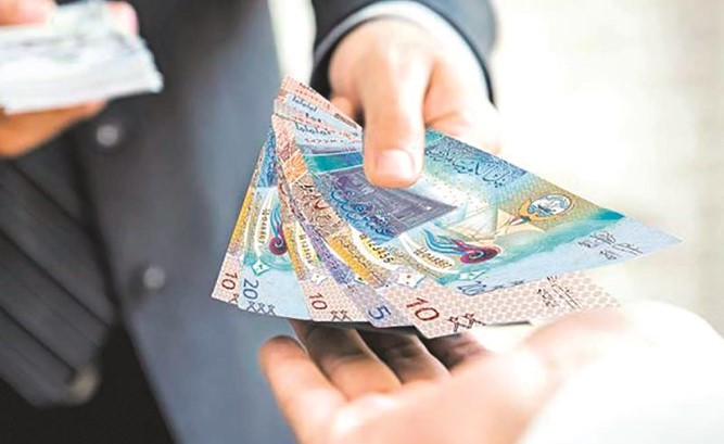 يقارب 170 جنيهًا.. سعر الدينار الكويتي مقابل الجنيه المصري اليوم الاثنين 14 أبريل يقارب 170 جنيهًا.. سعر الدينار الكويتي مقابل الجنيه المصري اليوم الاثنين 14 أبريل
