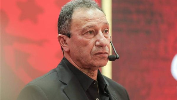 الخطيب يهنئ لاعبي الأهلي بعد الفوز على الزمالك في نهائي كأس مصر لكرة اليد الخطيب يهنئ لاعبي الأهلي بعد الفوز على الزمالك في نهائي كأس مصر لكرة اليد