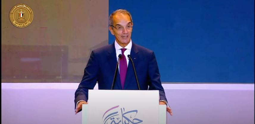 وزير الاتصالات: إنشاء برنامج لتصميم السجاد بالطرق الإلكترونية بقرية طحلة في القليوبية
