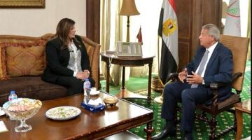 مساعد وزير السياحة تبحث مع رئيس الأعلى للإعلام سبل التعاون لتوعية المواطنين بشعيرة الحج وكيفية أدائها بالصورة المثلى