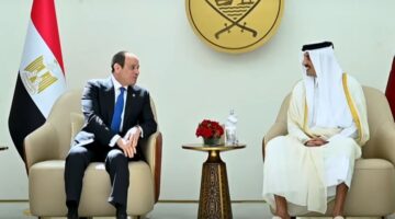خلال لقاء بالدوحة.. السيسي يدعو مجتمع الأعمال القطري لتعزيز الاستثمارات في مصر