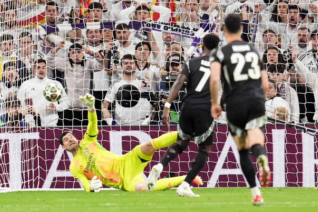 صحيفة مدريدية تتفق مع الحكم ضد ريال مدريد! صحيفة مدريدية تتفق مع الحكم ضد ريال مدريد!