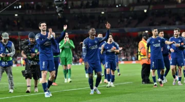 إنريكي وديمبيلي يشاركان أشرف حكيمي احتفاله بعلم المغرب