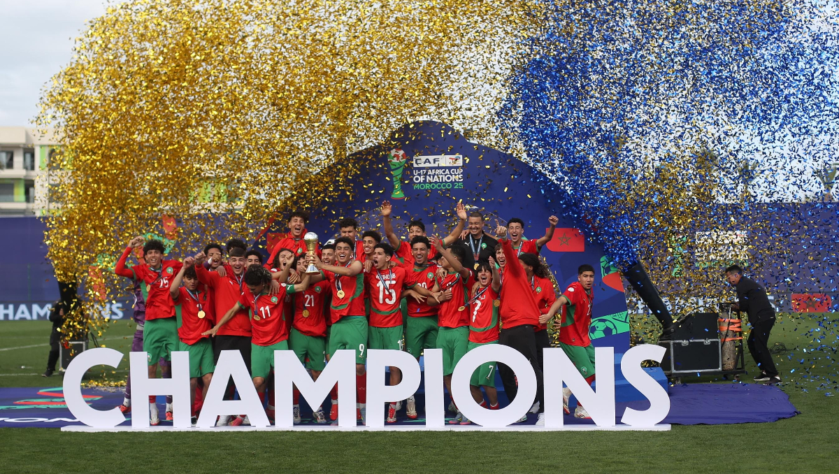 أتلتيكو مدريد يترك نجم المغرب لصالح إشبيلية