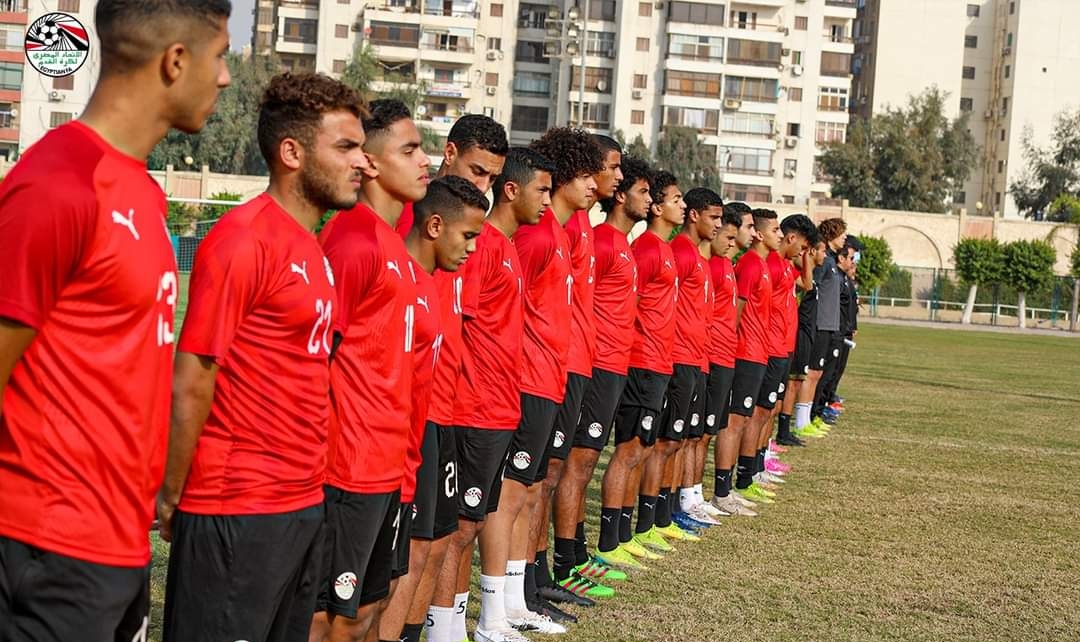 منتخب مصر للشباب بالزي التقليدي أمام جنوب إفريقيا في افتتاح كأس الأمم