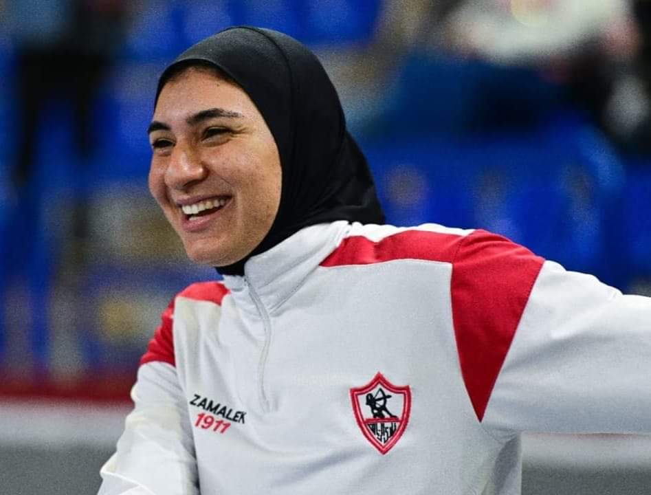 مريم متولي تتوج بجائزة الأفضل في بطولة أفريقيا للطائرة مريم متولي تتوج بجائزة الأفضل في بطولة أفريقيا للطائرة