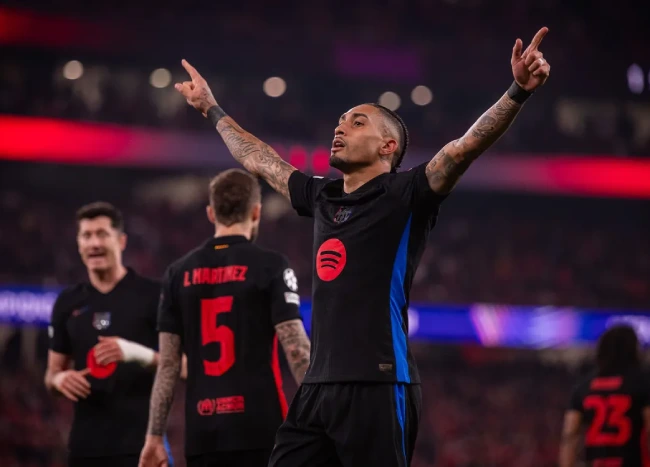 الهلال السعودي يغري برشلونة بـ100 مليون يورو لضم قائد الفريق الهلال السعودي يغري برشلونة بـ100 مليون يورو لضم قائد الفريق