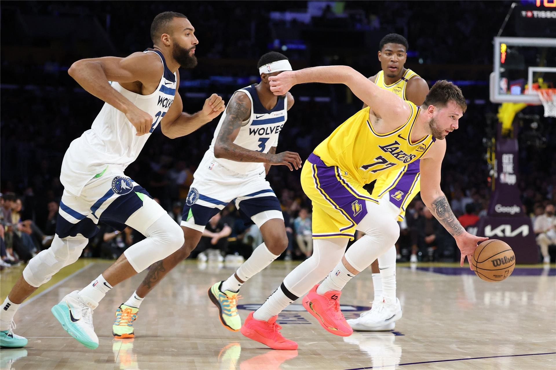NBA.. دونتشيتش يقود ليكرز للفوز على تمبرولفز NBA.. دونتشيتش يقود ليكرز للفوز على تمبرولفز
