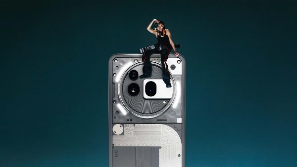«Nothin» تزوّد هاتف CMF Phone 2 Pro بشاحن داخل العلبة «Nothin» تزوّد هاتف CMF Phone 2 Pro بشاحن داخل العلبة