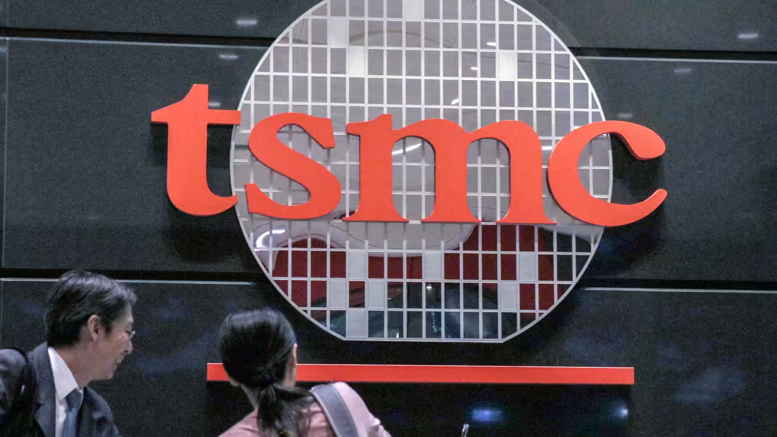 “TSMC”: قيود تحد من قدرتنا على منع وصول رقائقنا إلى الصين “TSMC”: قيود تحد من قدرتنا على منع وصول رقائقنا إلى الصين