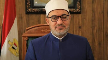 مفتي الجمهورية يهنئ البابا تواضروس الثاني والطوائف المسيحية بعيد القيامة