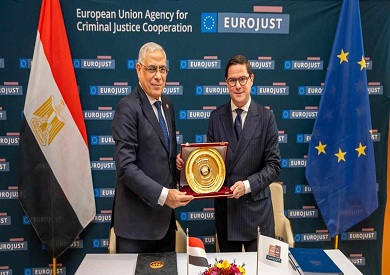 النيابة العامة توقع مذكرة ترتيبات عمل مع وكالة اليوروجست لتعزيز التعاون القضائي الدولي النيابة العامة توقع مذكرة ترتيبات عمل مع وكالة اليوروجست لتعزيز التعاون القضائي الدولي
