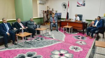وكيل التعليم بالوادي الجديد يلتقي مديري الإدارات لمناقشة الاستعداد للامتحانات