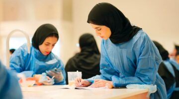 تعرف على أفضل 10 مدارس خاصة بدولة الإمارات العربيه المتحدة في 2025
