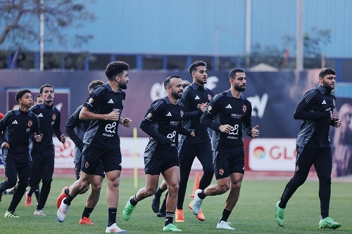 الأهلي يختتم تدريباته استعدادا لمواجهة صن داونز بدوري الأبطال الأهلي يختتم تدريباته استعدادا لمواجهة صن داونز بدوري الأبطال