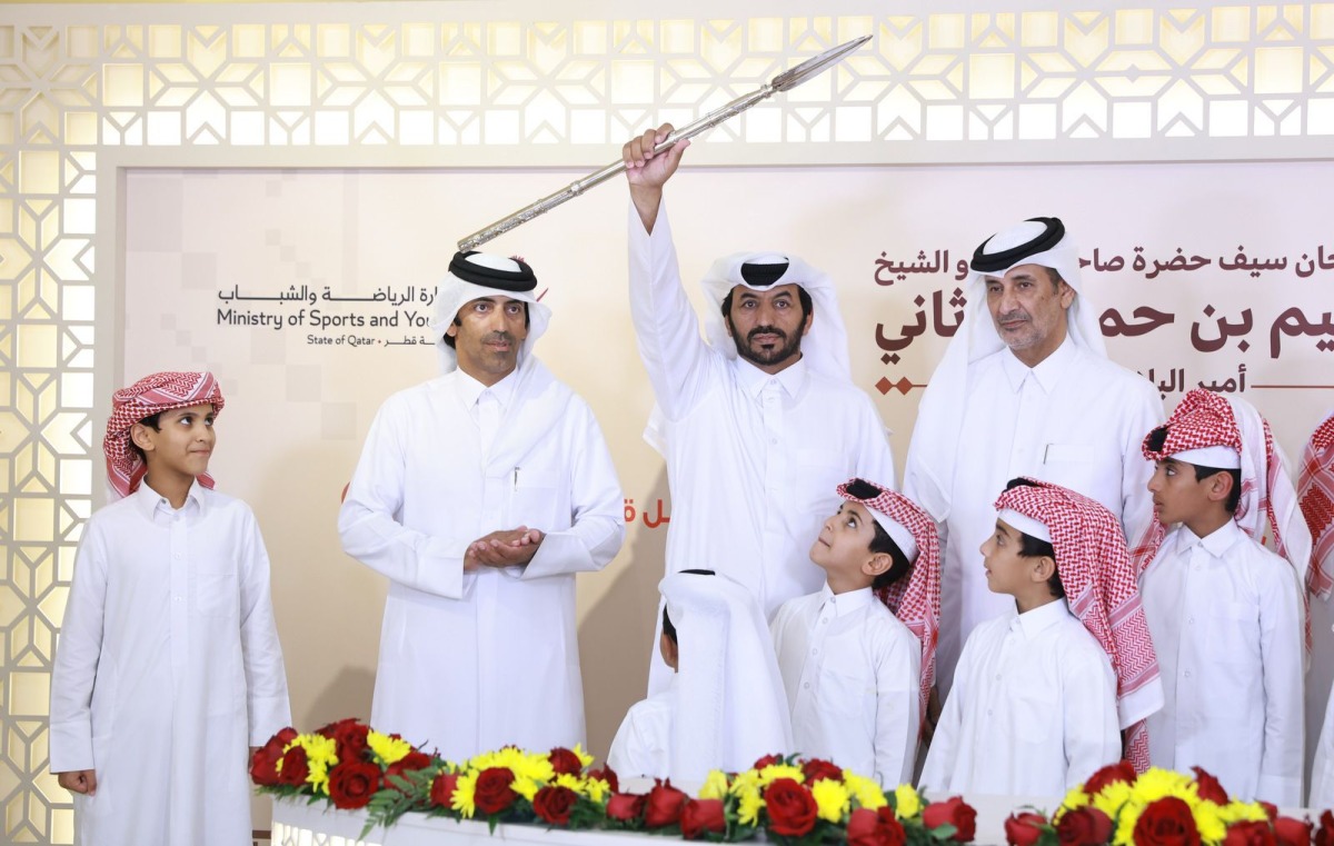 "المسند" يتوج بشلفتي البكار مفتوح وعمانيات بمهرجان سيف سمو الأمير للهجن العربية "المسند" يتوج بشلفتي البكار مفتوح وعمانيات بمهرجان سيف سمو الأمير للهجن العربية