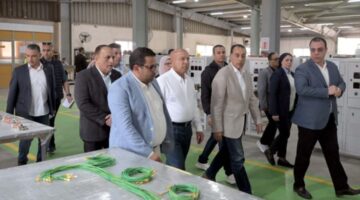 مدبولي: لاحظنا نهضة كبيرة ملموسة بالمصانع.. وهناك تفاؤل شديد من رجال الصناعة بالمستقبل