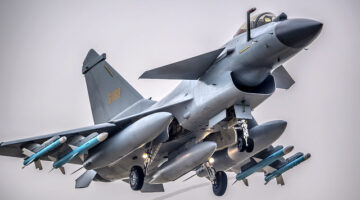 هل تشتري مصر مقاتلات J-10 من الصين؟ صفقة محتملة تغير موازين القوى في المنطقة