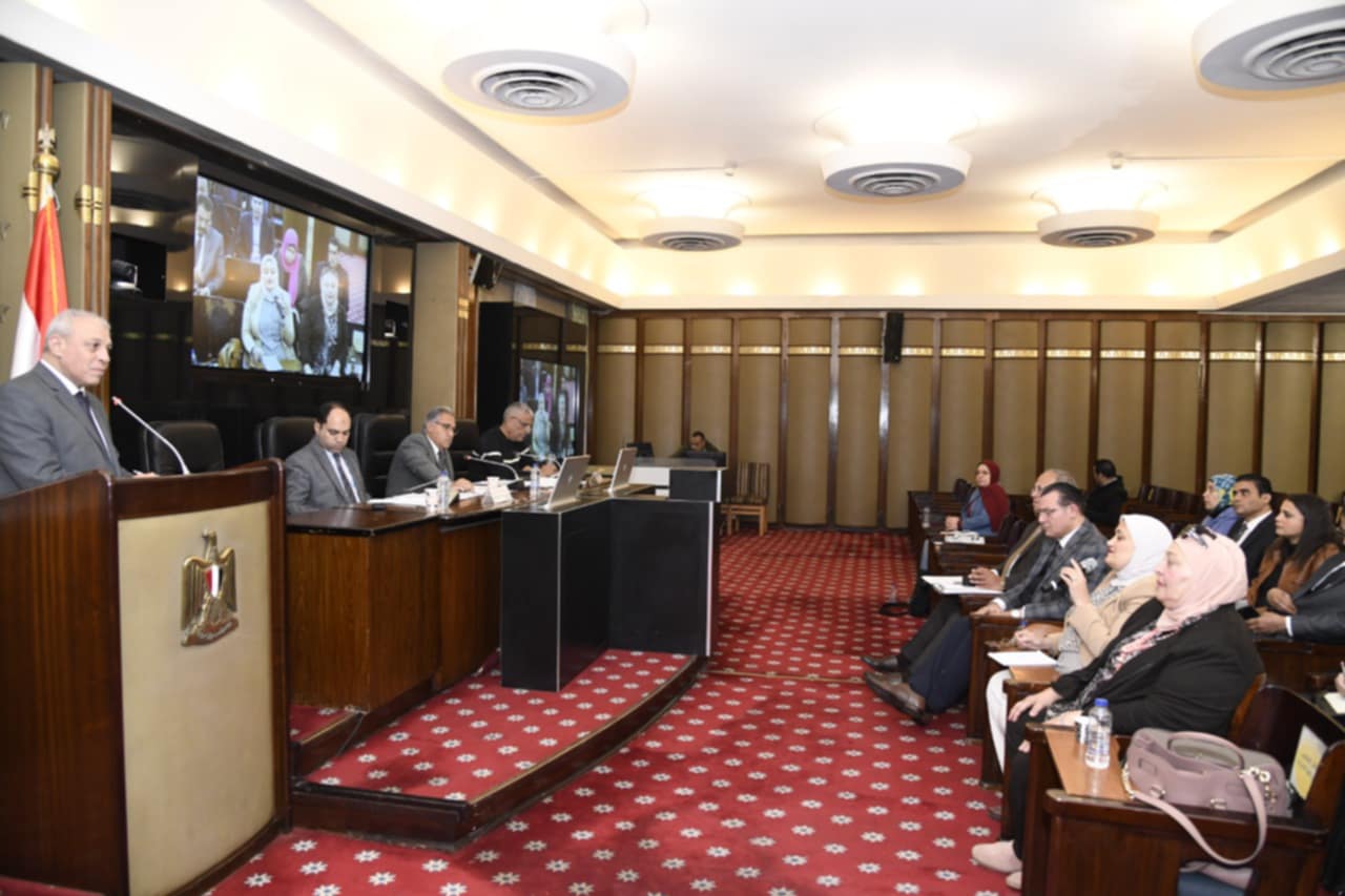 محلية النواب: تشريع حكومي مرتقب بشأن تنظيم عمل الأسواق العشوائية