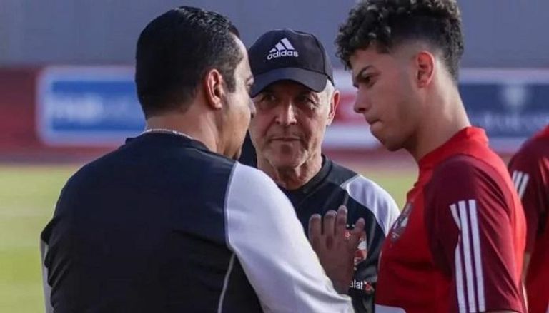 أول تعليق من إمام عاشور بعد رحيل كولر عن الأهلي رسميا أول تعليق من إمام عاشور بعد رحيل كولر عن الأهلي رسميا