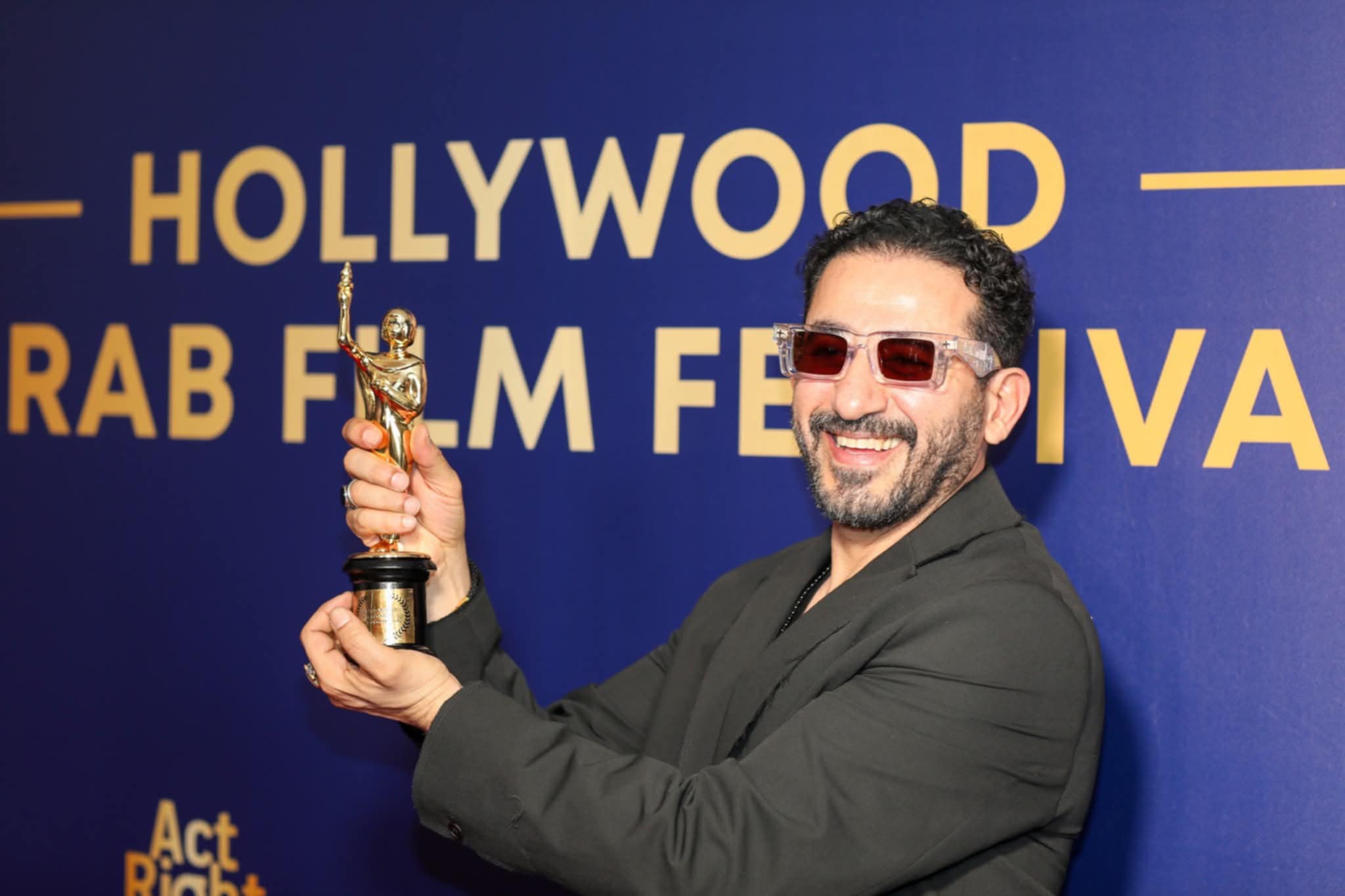 أحمد حلمي عن تكريمه بمهرجان هوليوود للفيلم العربي: فخور إني مصري بتكرم في أمريكا أحمد حلمي عن تكريمه بمهرجان هوليوود للفيلم العربي: فخور إني مصري بتكرم في أمريكا