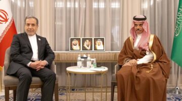 وزيرا خارجية السعودية وإيران يبحثان هاتفيا تطورات الأوضاع في المنطقة